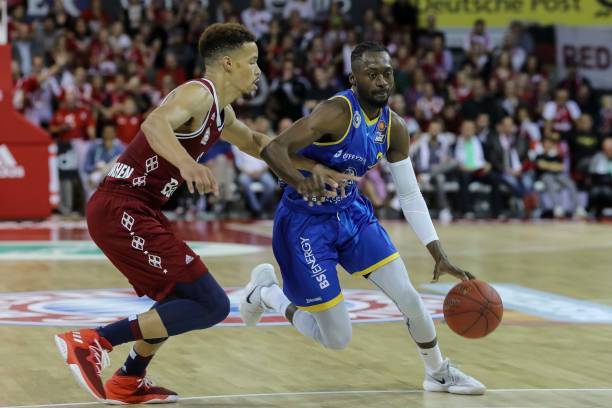 随着球队的 随着球队的